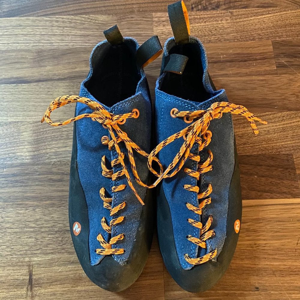 Merrell continuum rock climbing shoe (never worn)